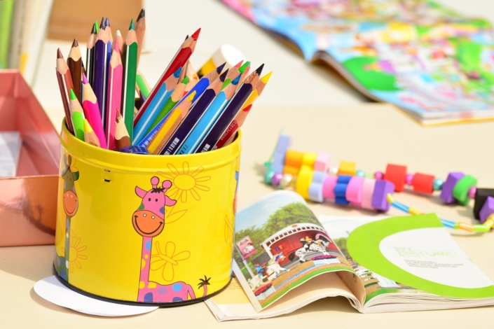 colored-pencils-g5b65eb532_1920